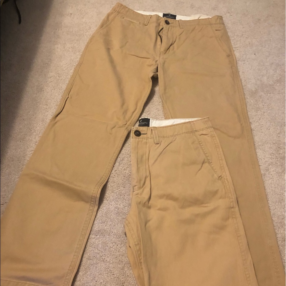 Men’s khaki pants